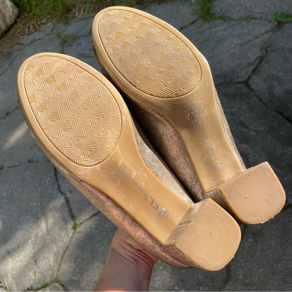 Chinese Laundry gold block heels - size 9.5 - Picture 3 of 6